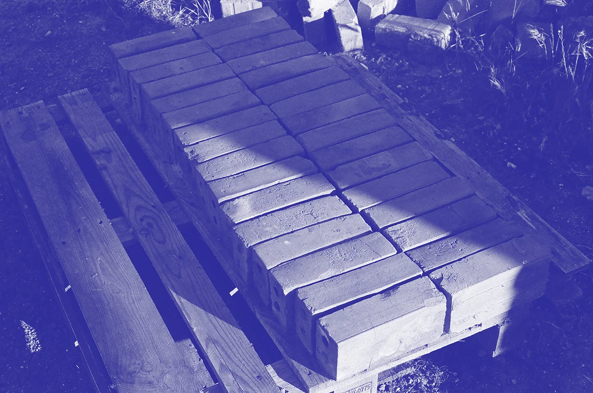 Briques émaillées bleues